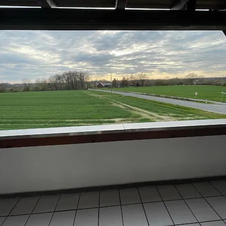 Grosszuegige Fuer Bis Zu 4 Personen Mit Balkon Апартаменты *