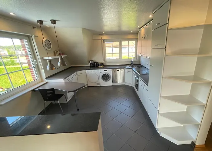 דירה Grosszuegige Fuer Bis Zu 4 Personen Mit Balkon Capelle