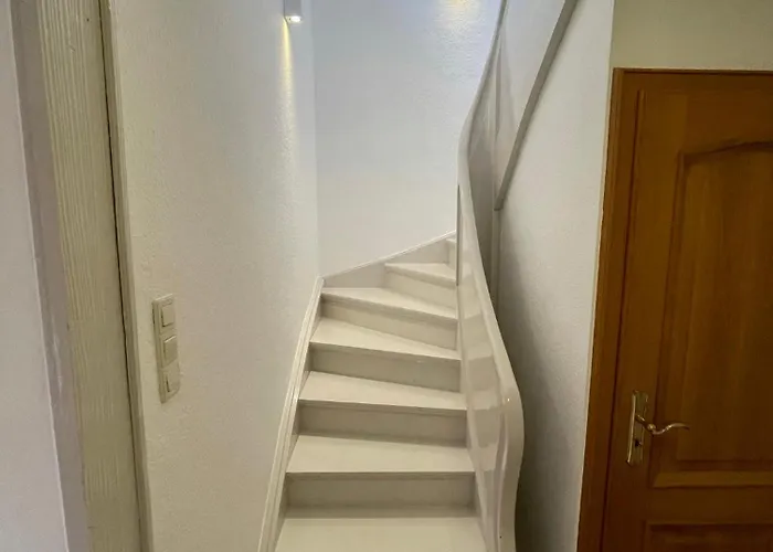 Grosszuegige Fuer Bis Zu 4 Personen Mit Balkon *